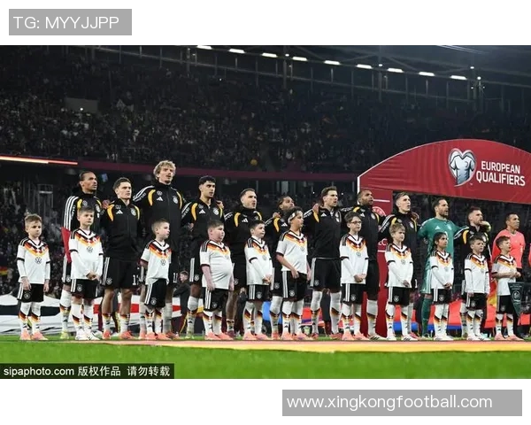 不同国家队父子档盘点卢卡库齐达内维阿父子同台竞技