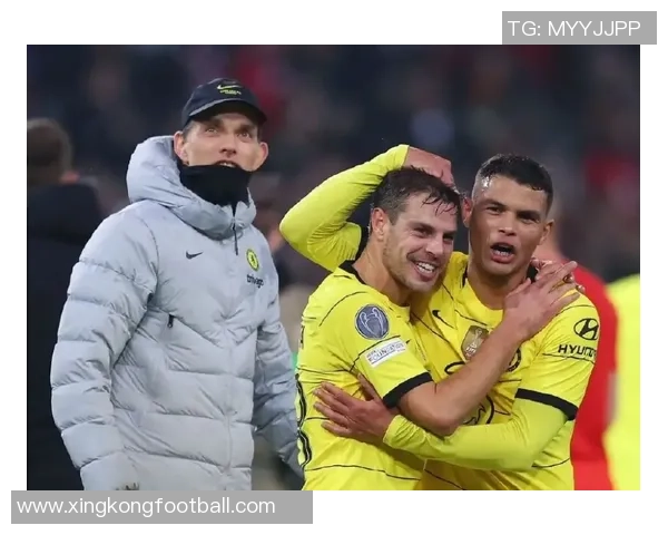 维尼修斯与阿隆索亲密互动缓解皇马更衣室紧张气氛